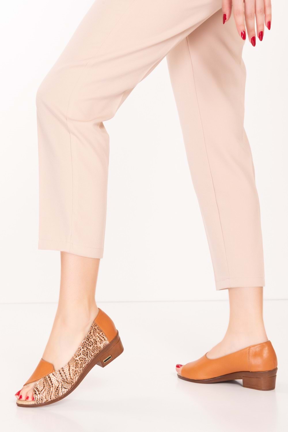 Gondol Kadın Hakiki Deri Kısa Topuklu Rahat Ayakkabı msa.42 - Taba Yılan - 41