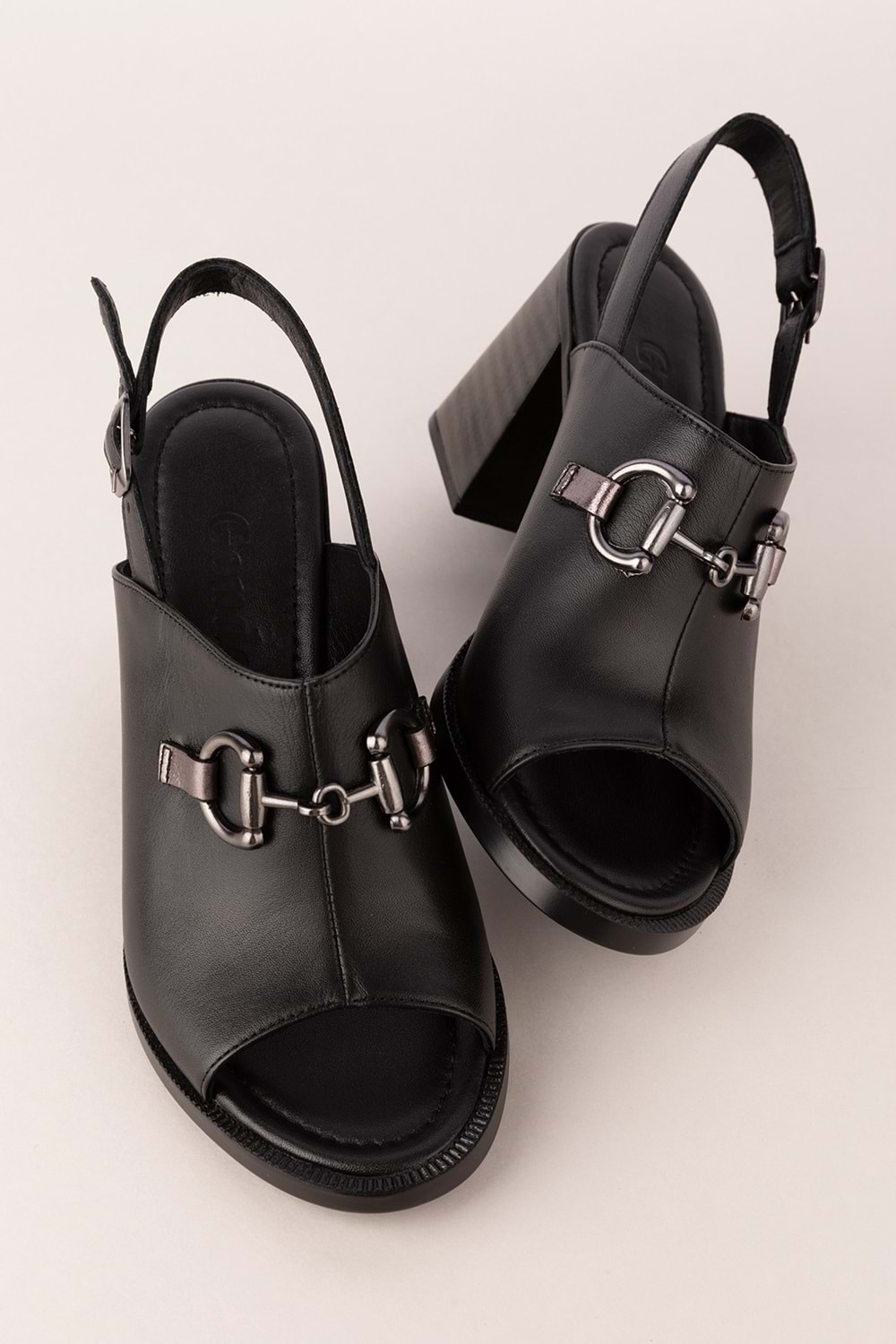 Gondol Kadın Hakiki Deri Topuklu Şık Tokalı Sandalet tlh.655 - Siyah - 36