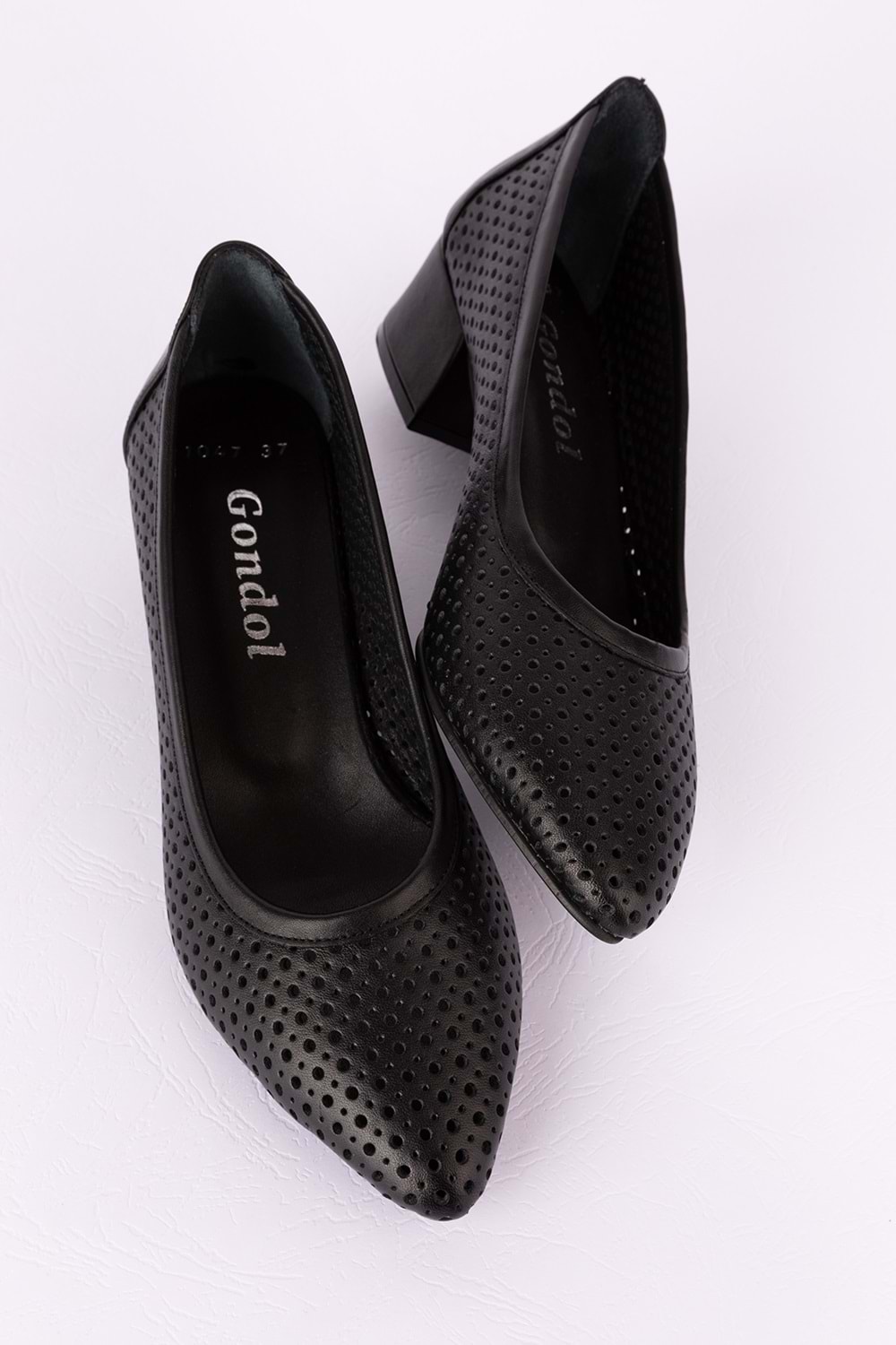 Gondol Hakiki Deri Yazlık Delikli Klasik Topuklu Ayakkabı şhn.1047 - Siyah - 41