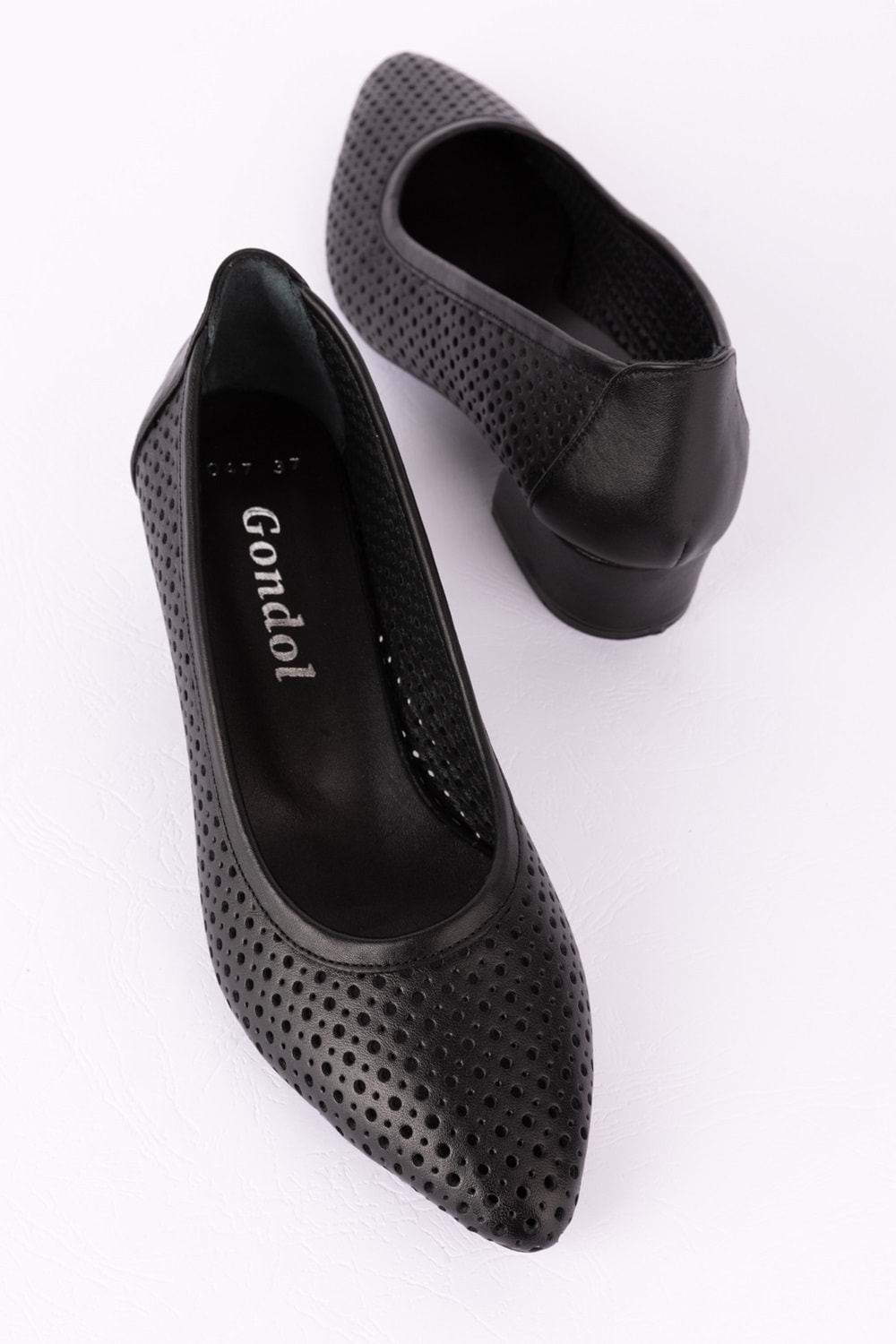 Gondol Hakiki Deri Yazlık Delikli Klasik Topuklu Ayakkabı şhn.1047 - Siyah - 41