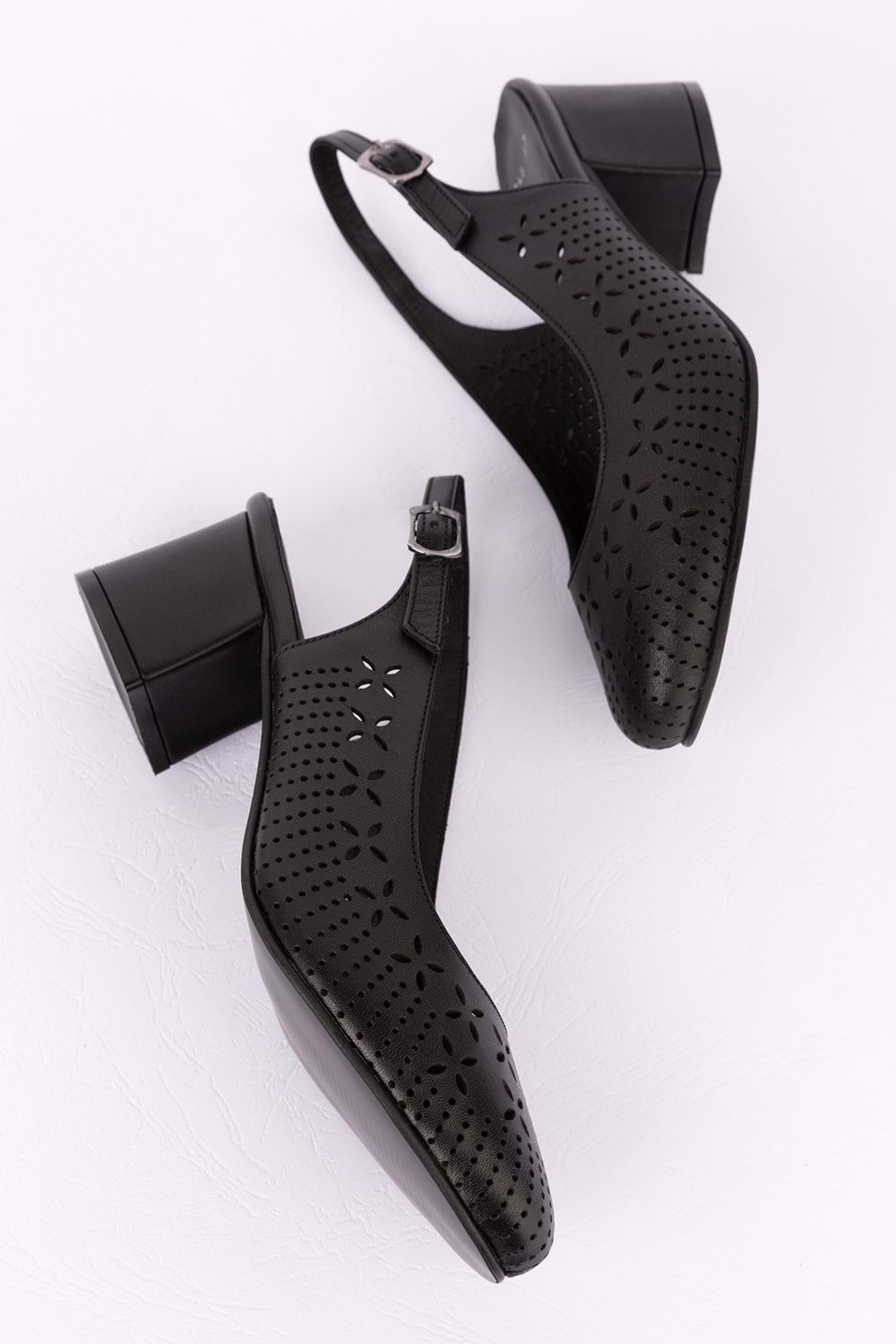 Gondol Hakiki Deri Lazer Kesim Şık Topuklu Ayakkabı şhn.1048 - Siyah - 34