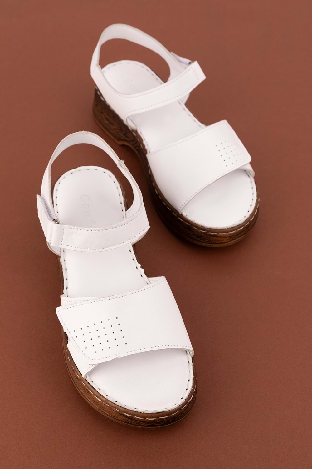 Gondol Kadın Hakiki Deri Günlük Rahat Cırtlı Sandalet iz.8403 - Beyaz - 41