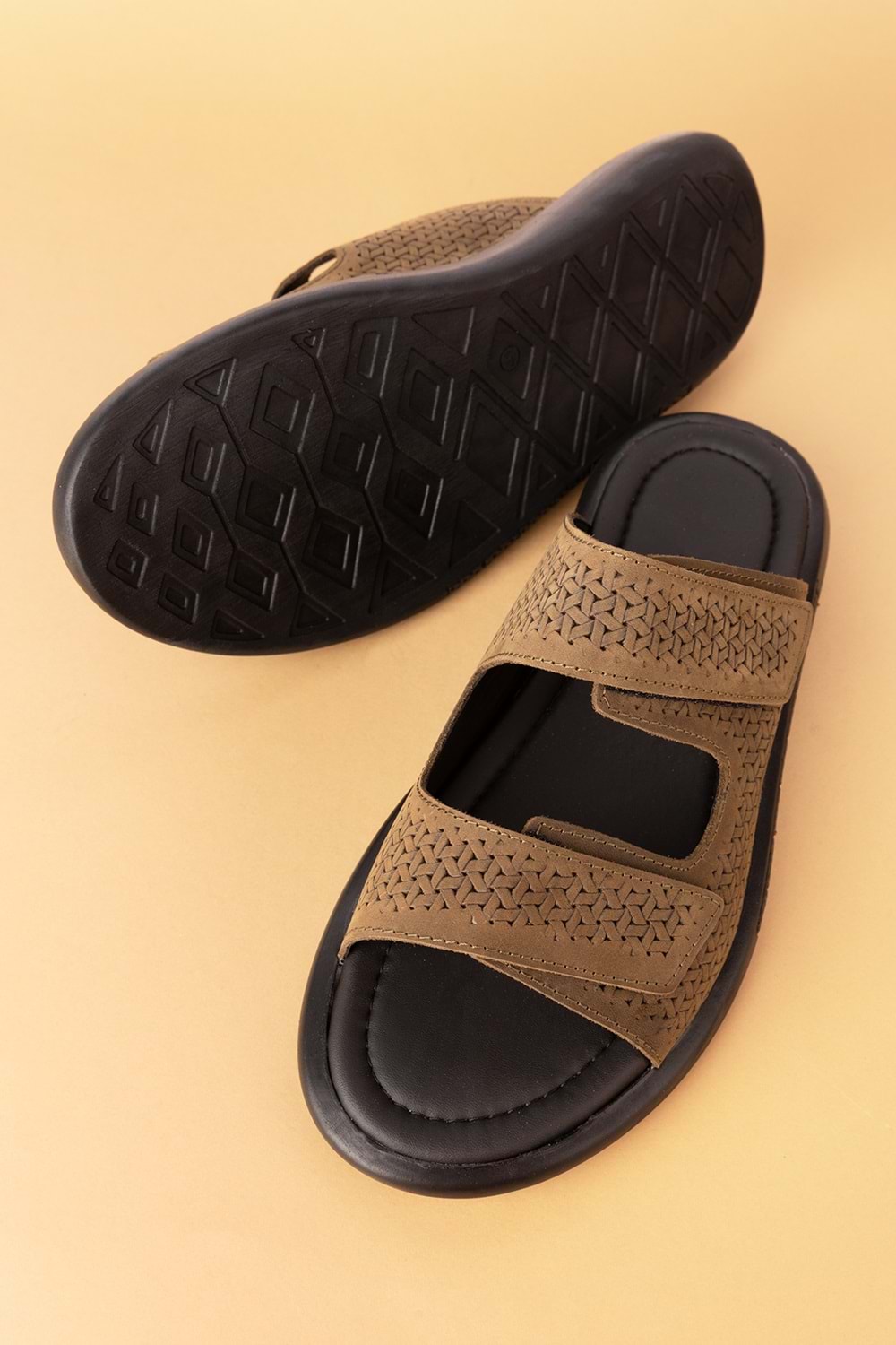 Gondol Erkek Hakiki Deri Cırtlı Ayarlanabilir Rahat Terlik esm.6016 - Haki - 44