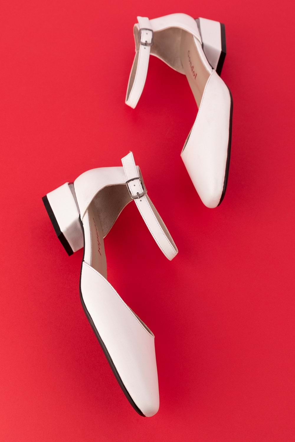 Gondol Hakiki Deri Kısa Topuklu Ayakkabı vdt.010 - Beyaz - 35