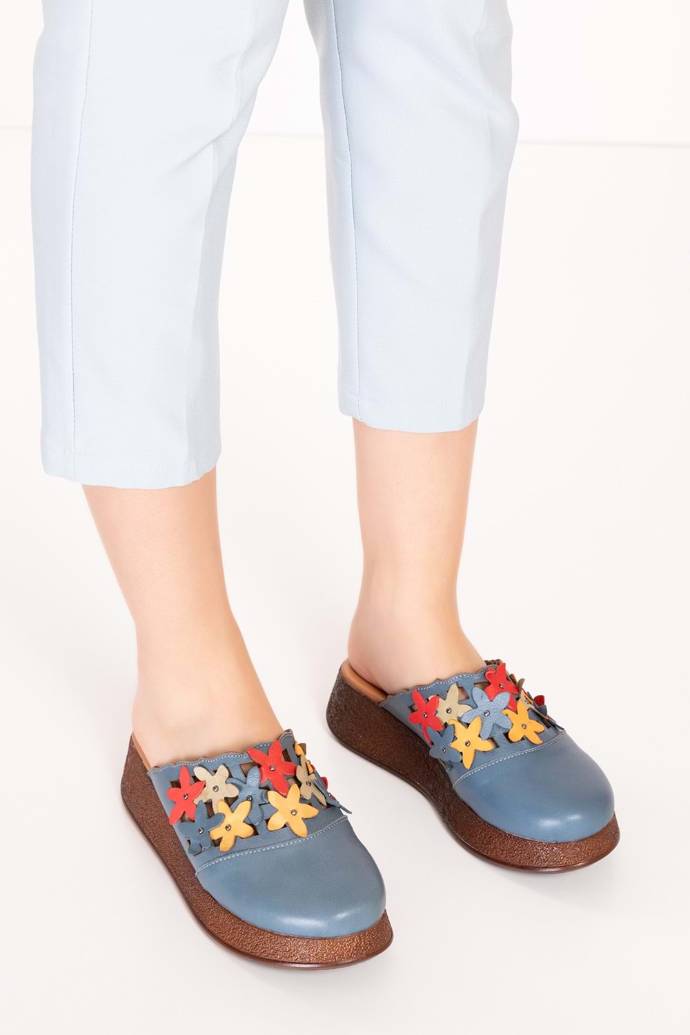 Gondol Hakiki Deri Çiçek Detaylı Sabo Terlik mlk.3232 - Mavi - 41