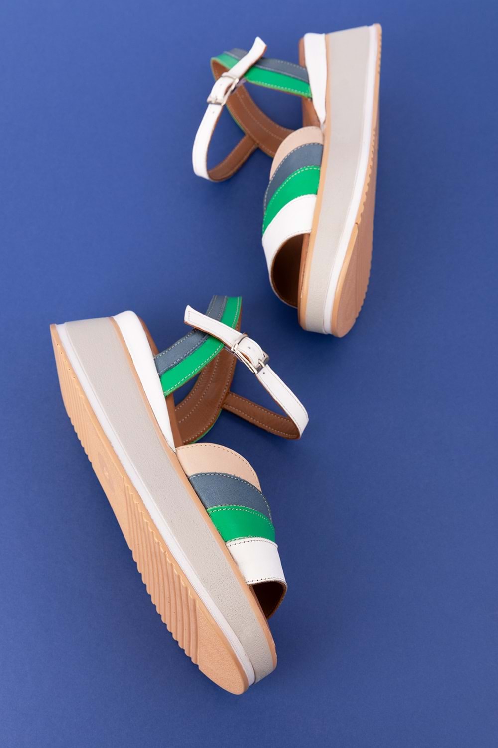 Gondol Kadın Hakiki Deri Platform Tabanlı Sandalet mlk.5355 - Beyaz Kombin - 40