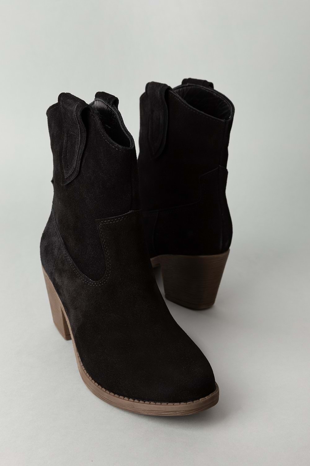 Gondol Kadın Hakiki Deri Western Tarz Bot anl.2800 - Siyah Süet - 37