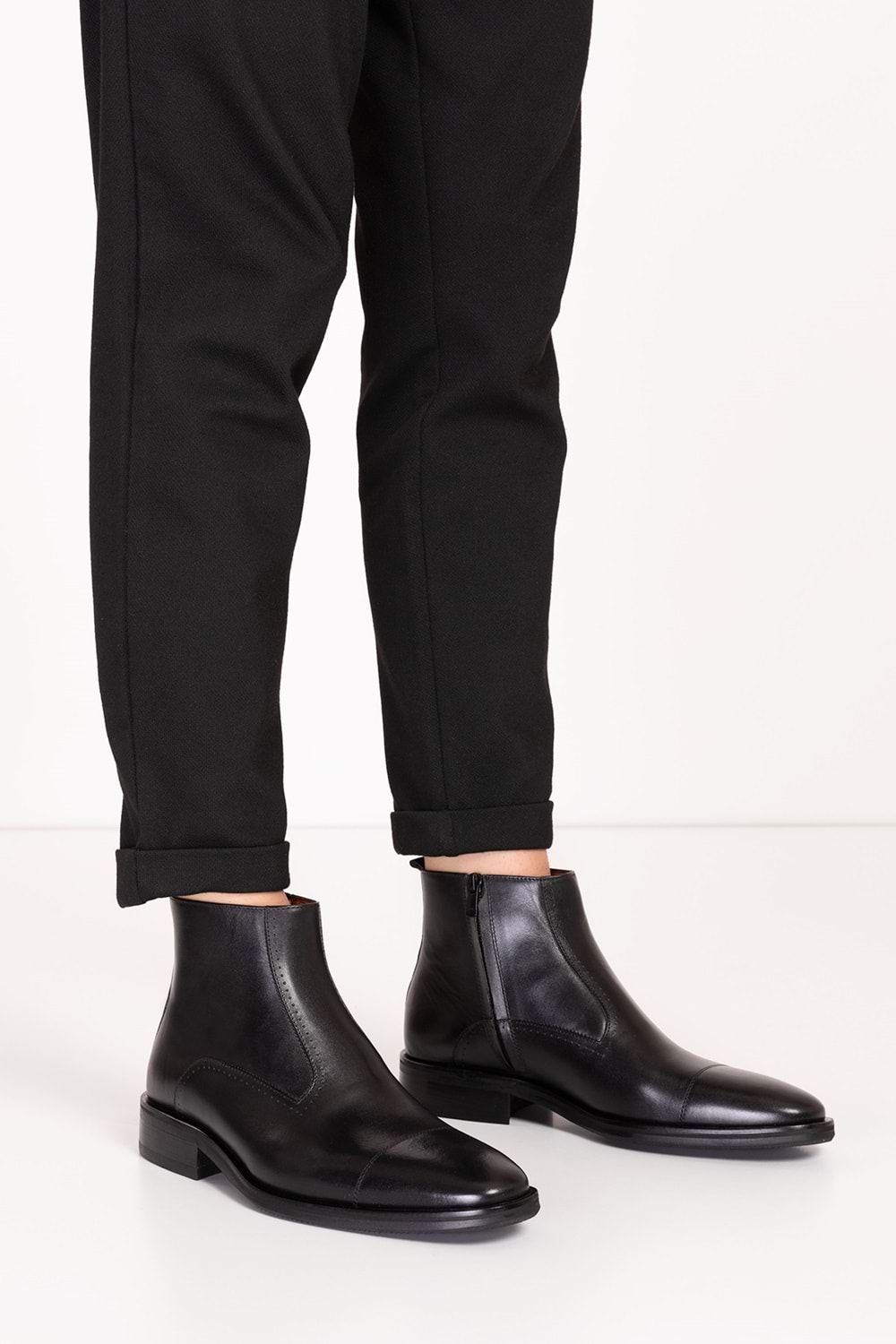 Gondol Erkek Hakiki Deri Klasik Sivri Burun Bot ny.490 - Siyah - 45