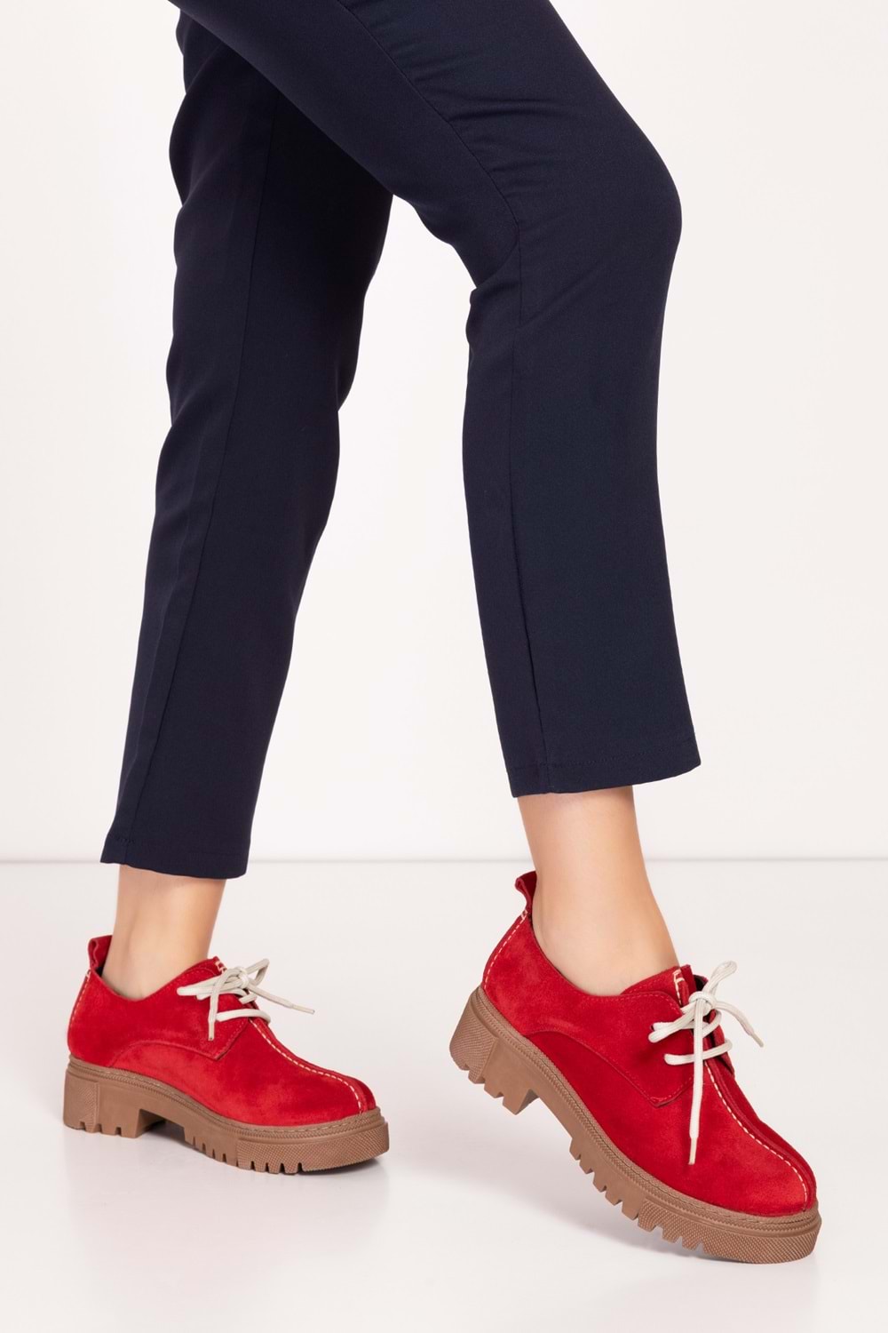 Gondol Hakiki Deri Günlük Kalın Taban Ayakkabı bel.455 - Kırmızı Süet - 39