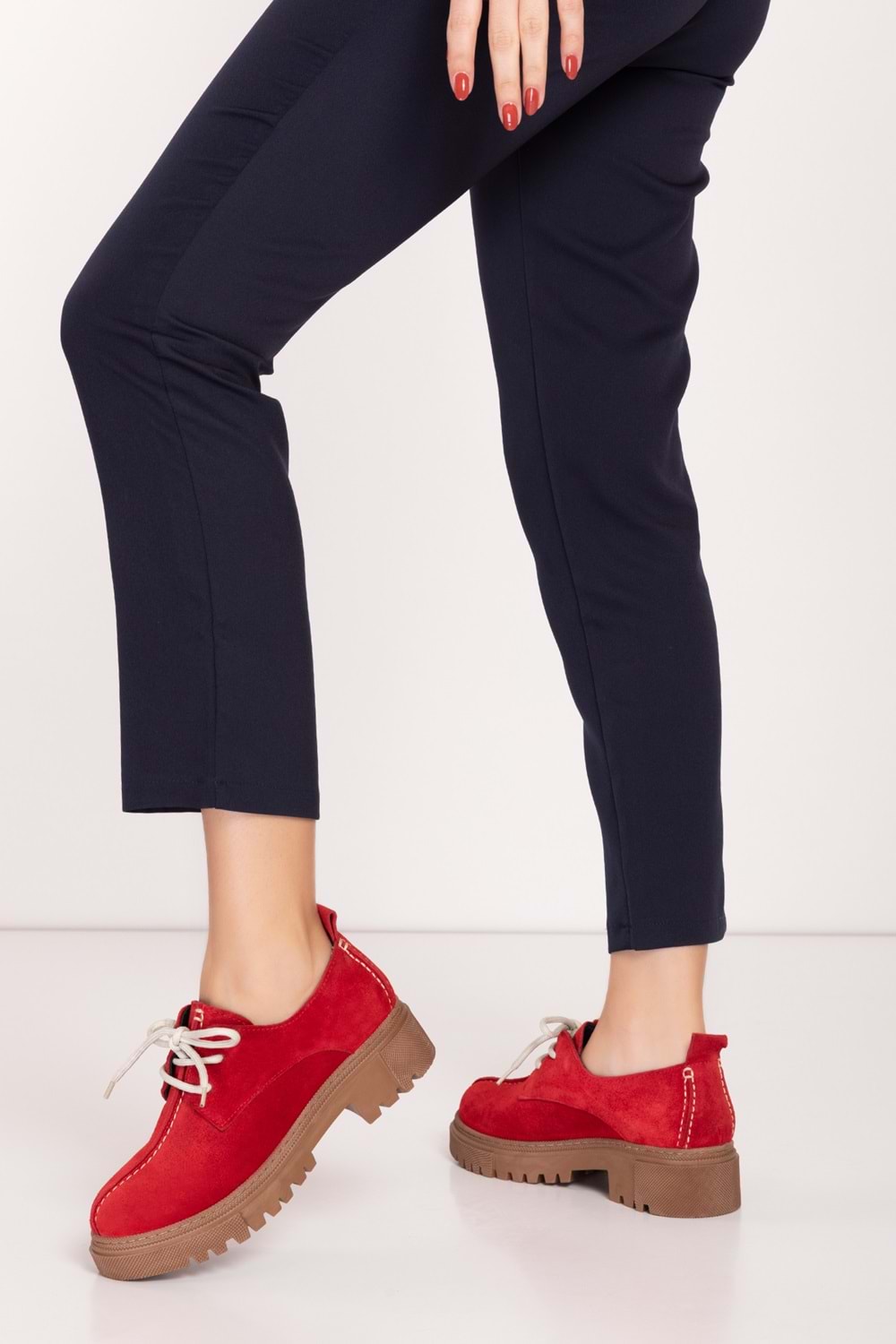 Gondol Hakiki Deri Günlük Kalın Taban Ayakkabı bel.455 - Kırmızı Süet - 39