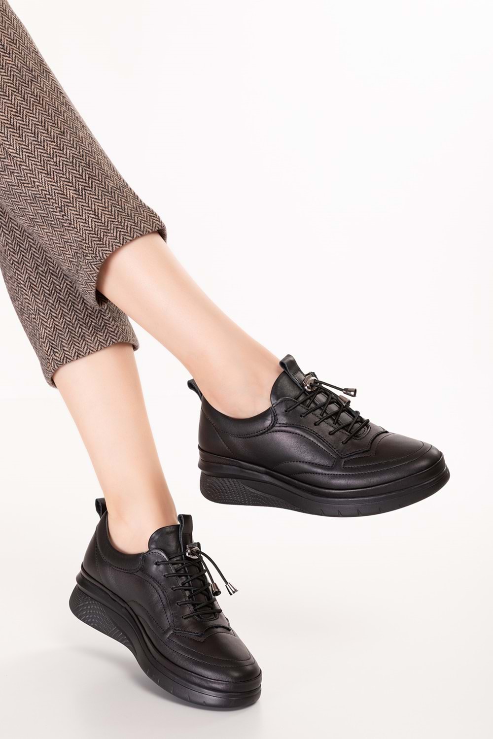 Gondol Hakiki Deri Anatomik Taban Rahat Ayakkabı es.120 - Siyah Cilt - 37