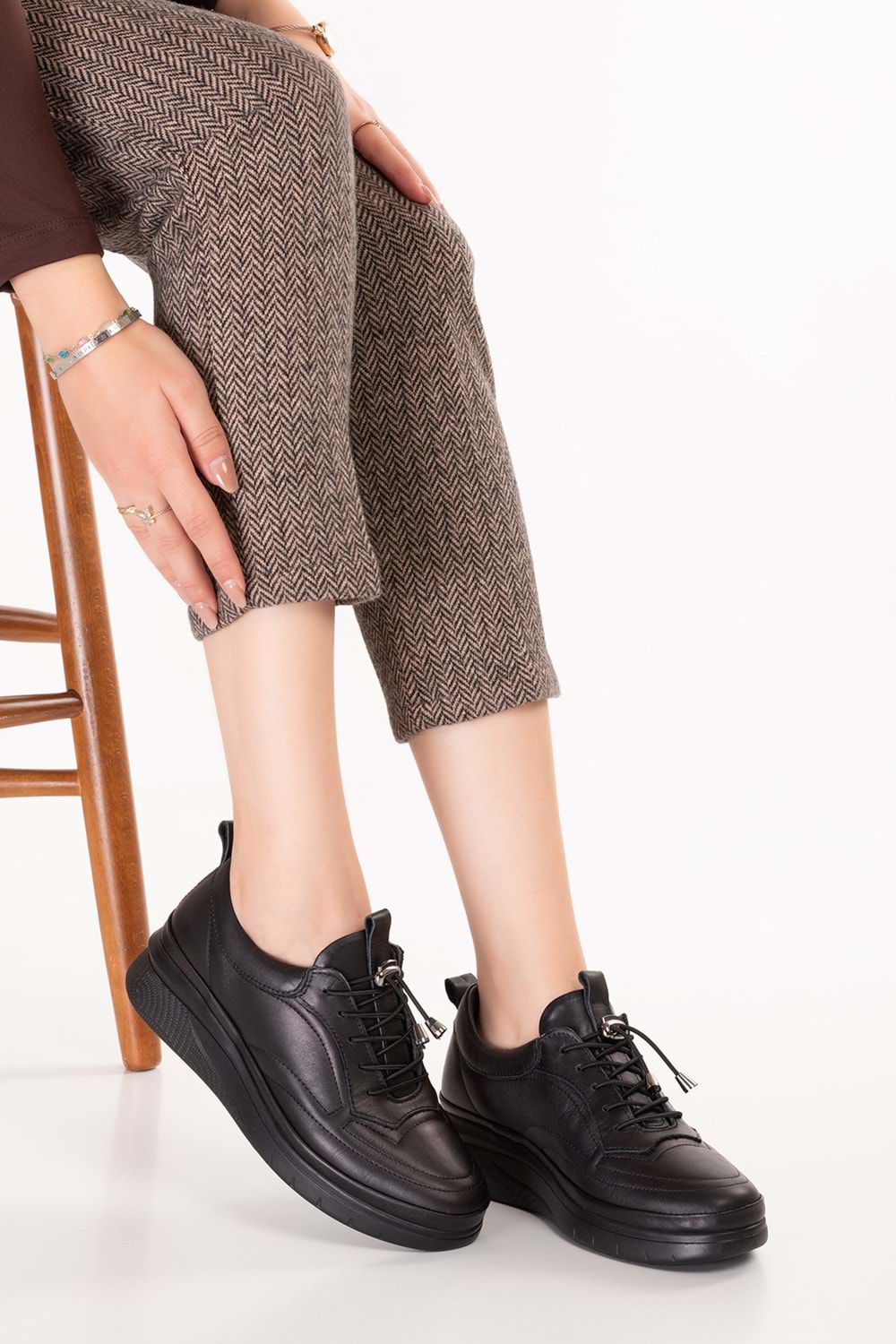 Gondol Hakiki Deri Anatomik Taban Rahat Ayakkabı es.120 - Siyah Cilt - 37