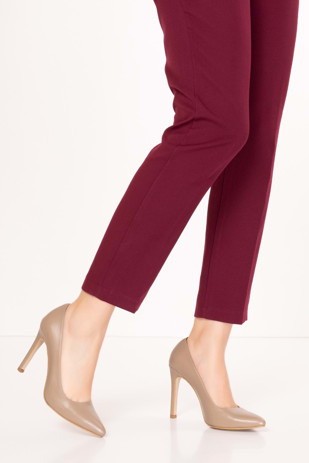 Gondol Kadın Hakiki Deri Klasik Stiletto Ayakkabı tx.7244 - Vizon - 36