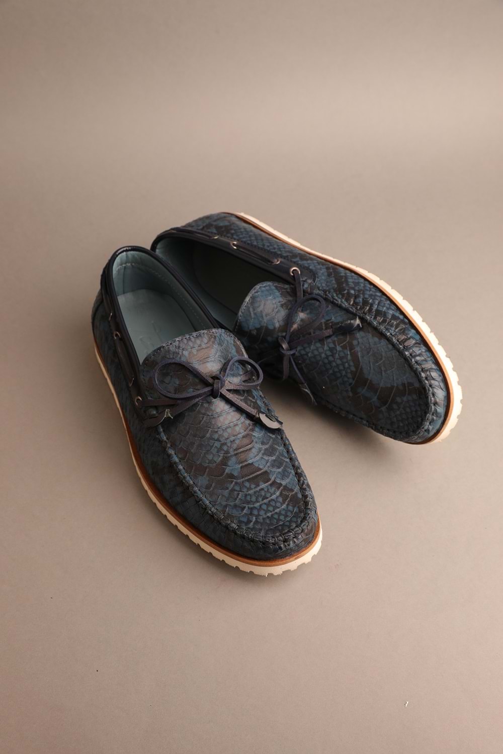 Gondol Erkek Hakiki Deri Klasik Loafer Lacivert Yılan 42 ttx.226