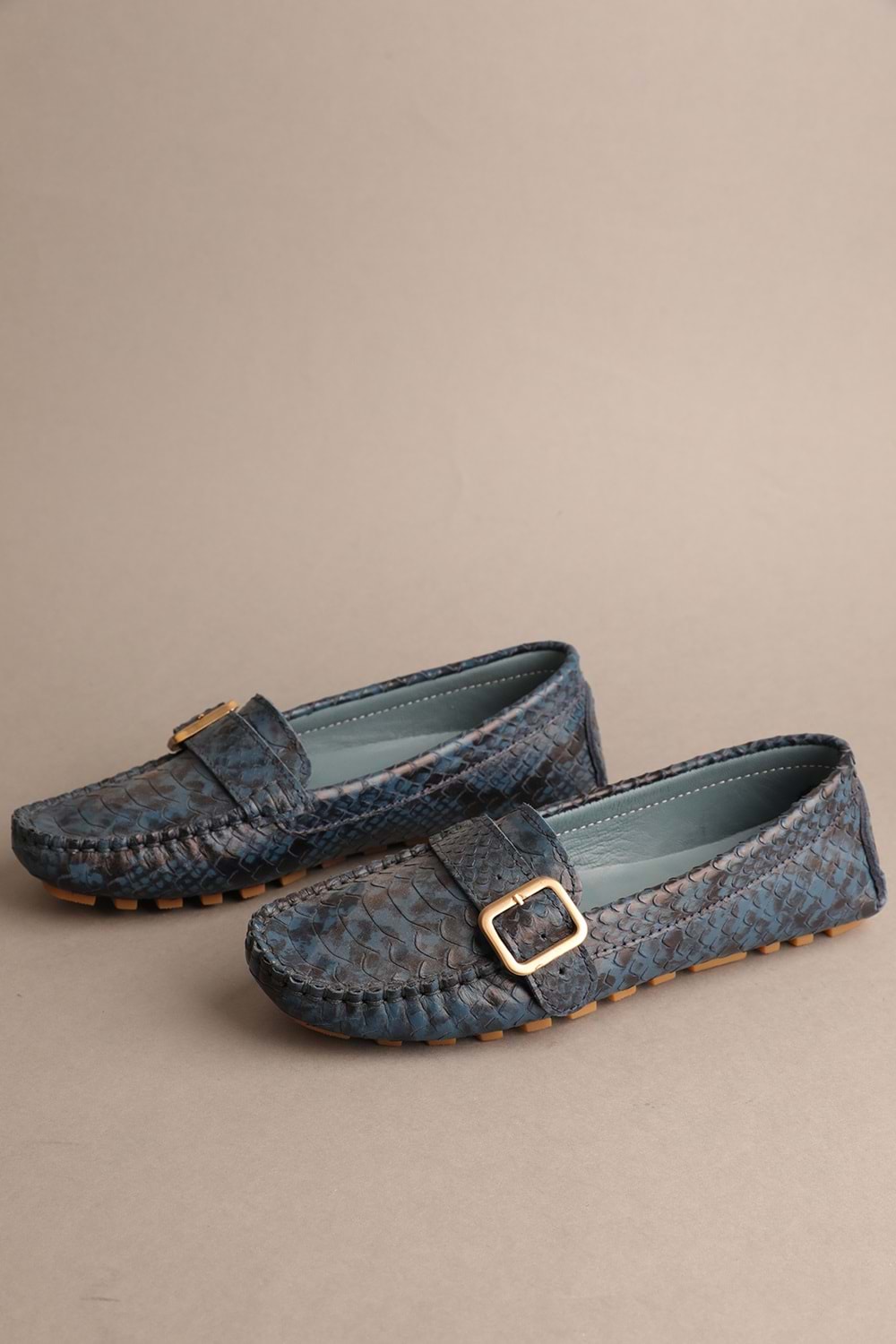 Gondol Kadın Hakiki Deri Klasik Loafer Lacivert Yılan 37 ttx.706