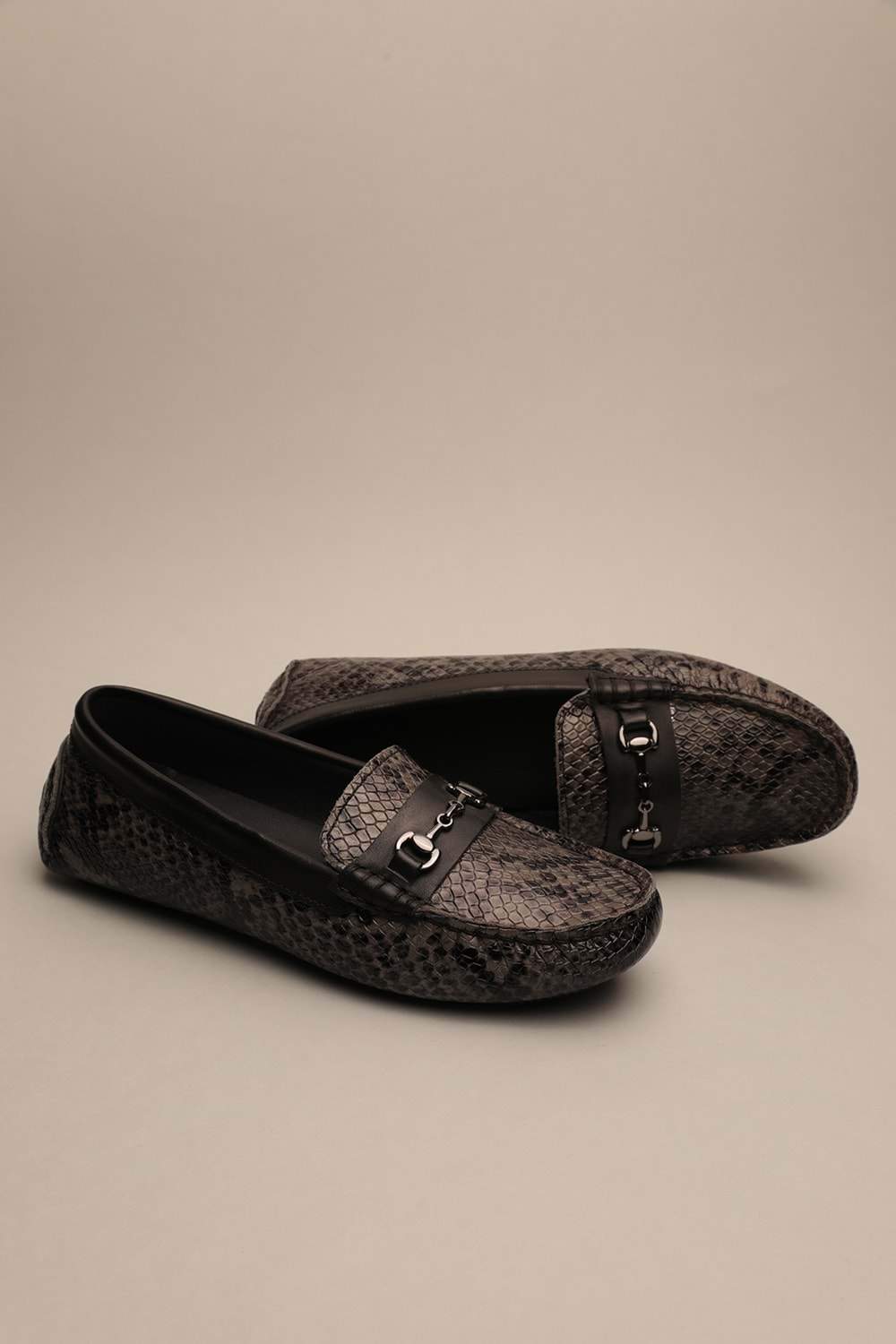 Gondol Kadın Hakiki Deri Klasik Loafer Gri Yılan 37 ttx.797