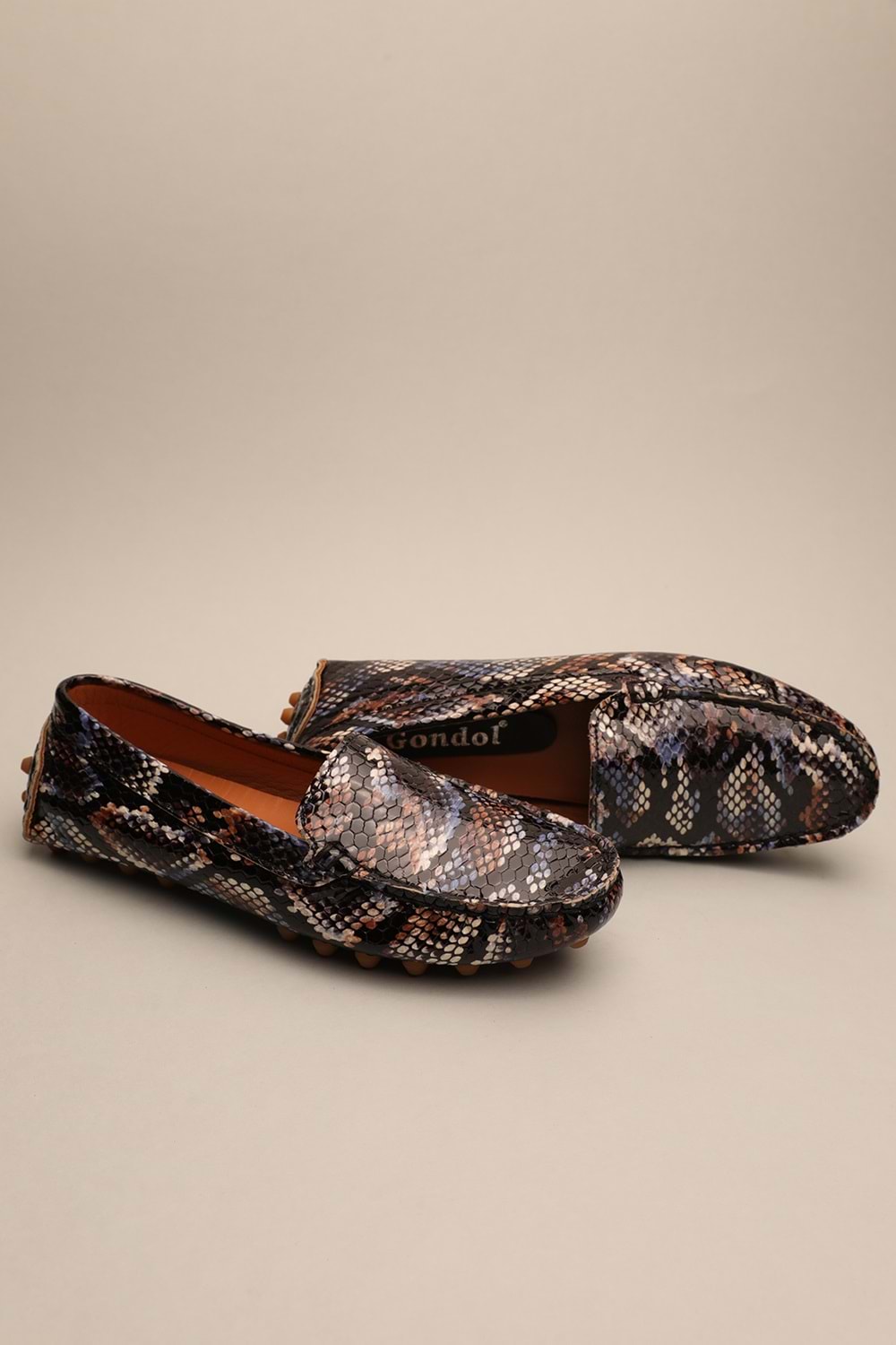 Gondol Kadın Hakiki Deri Klasik Loafer Siyah Yılan 37 ttx.70117