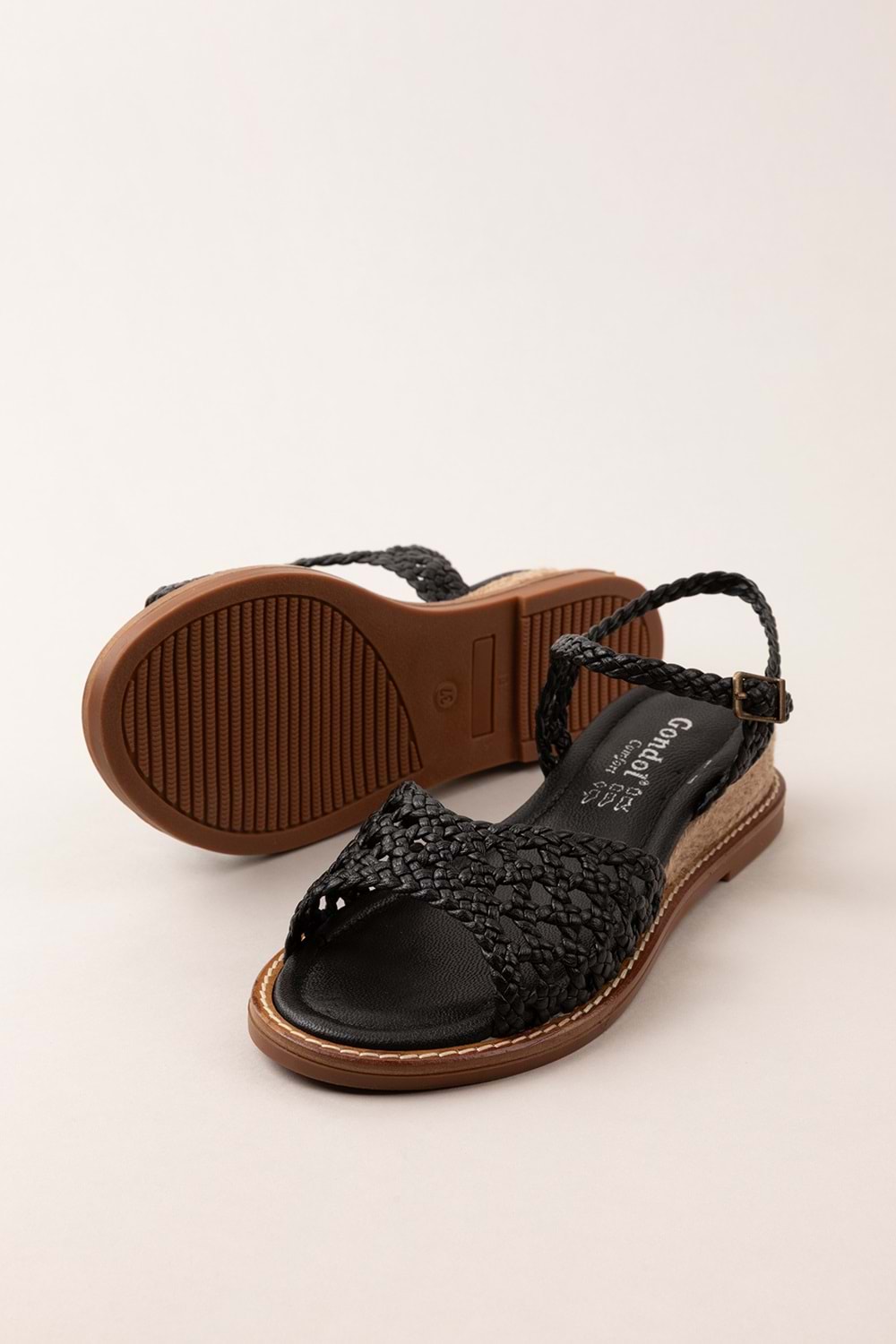 Gondol Kadın Hakiki Deri El Örgüsü Özel Hasır Sargılı Sandalet ell.7245 - Siyah - 35