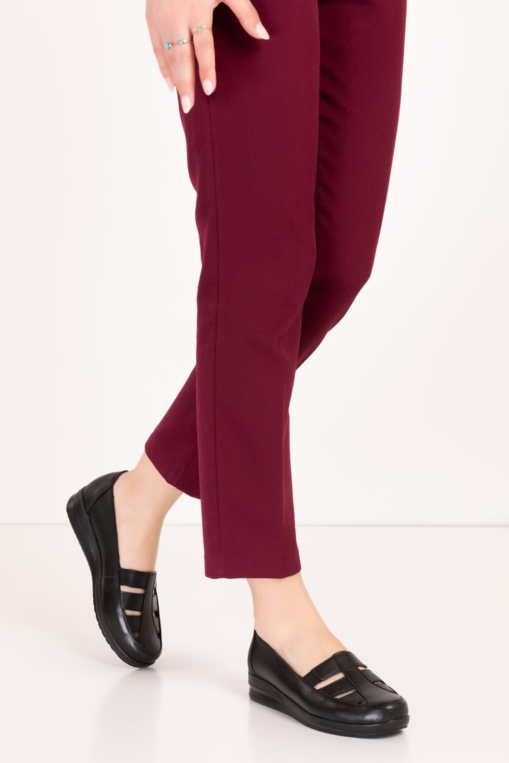 Gondol Kadın Hakiki Deri Anatomik Taban Anne Ayakkabı pyt.1207 - Siyah - 40