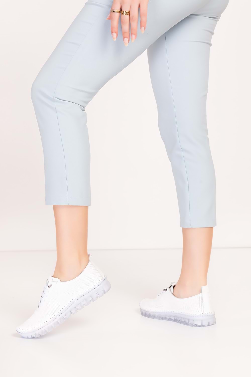 Gondol Hakiki Deri Rahat Esnek Hafif Taban Yazlık Ayakkabı kla.3622 - Beyaz - 39