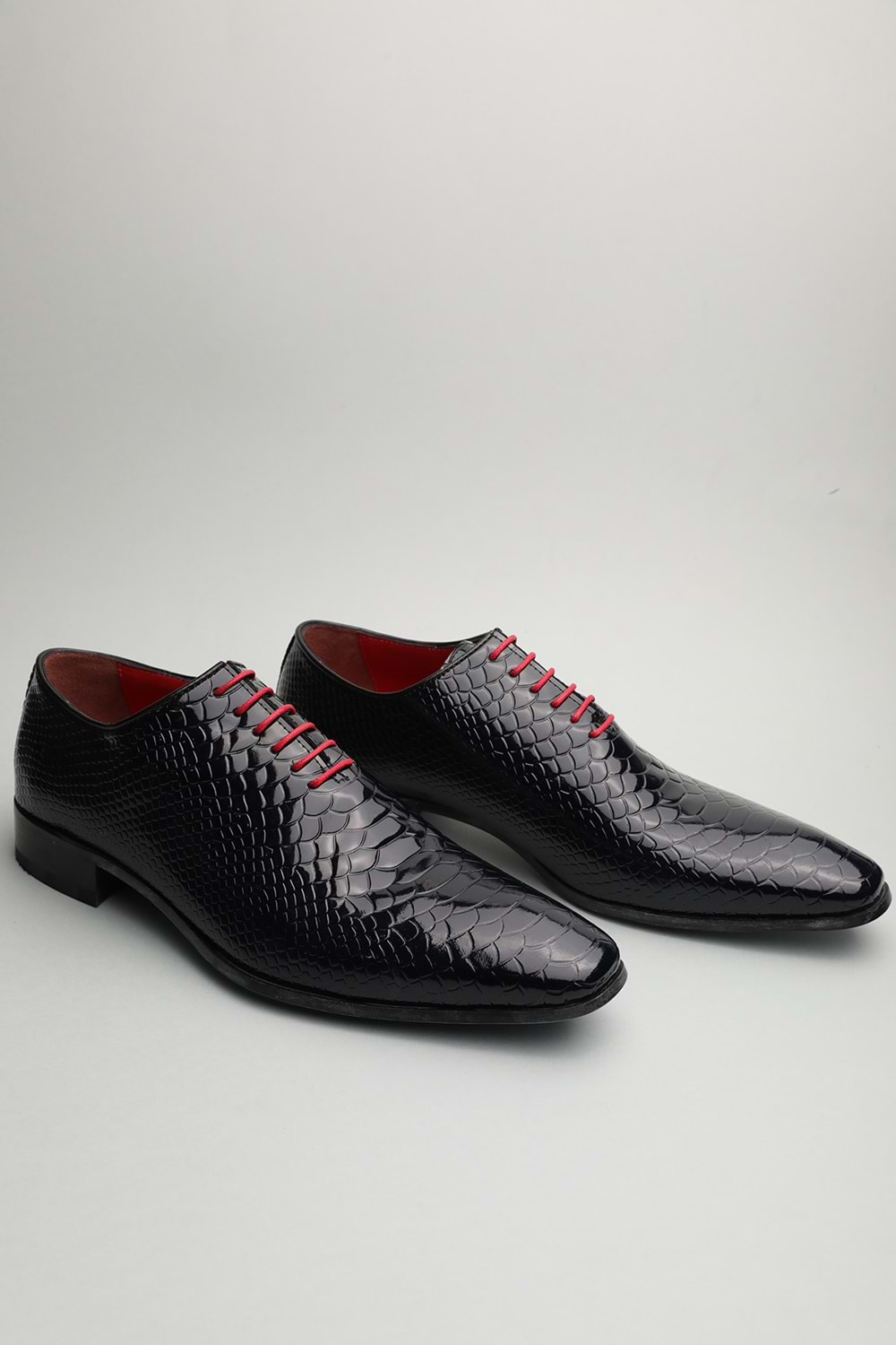 Gondol Erkek Hakiki Deri Sivri Burun Özel Deri Tasarımlı Kundura tz.614 - Siyah Croco - 42