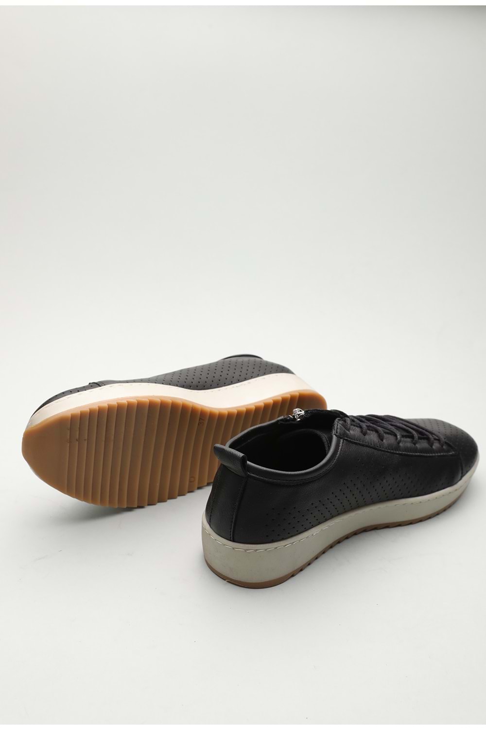 Gondol Hakiki Deri Günlük Rahat Fermuarlı Yazlık Ayakkabı zx.2402 - Siyah - 37