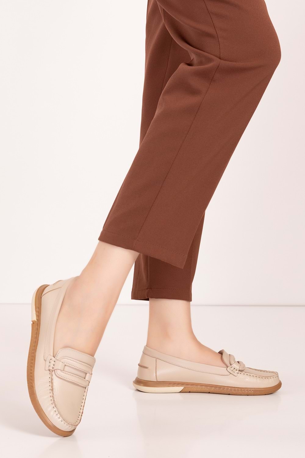 Gondol Kadın Hakiki Deri Günlük Rahat Klasik Ayakkabı hl.24105 - Bej - 36