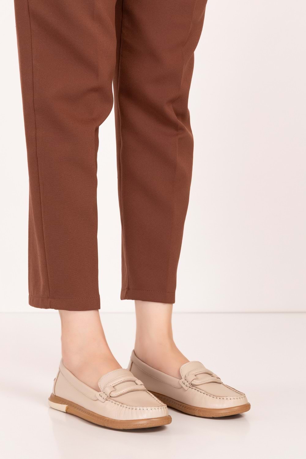 Gondol Kadın Hakiki Deri Günlük Rahat Klasik Ayakkabı hl.24105 - Bej - 36