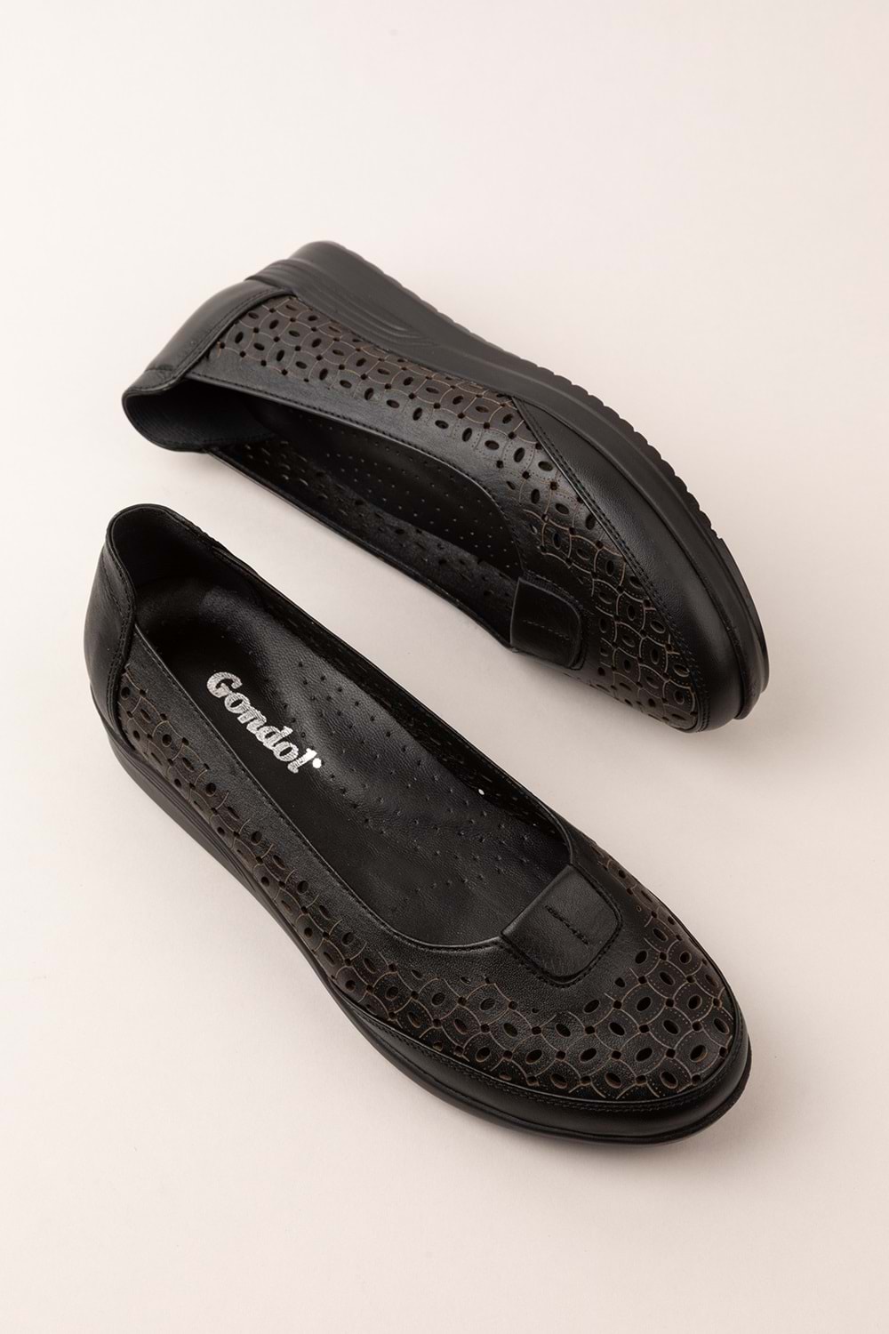 Gondol Kadın Hakiki Deri Anatomik Taban Lazer Delikli Günlük Ayakkabı Pyt.6221 - Siyah - 37