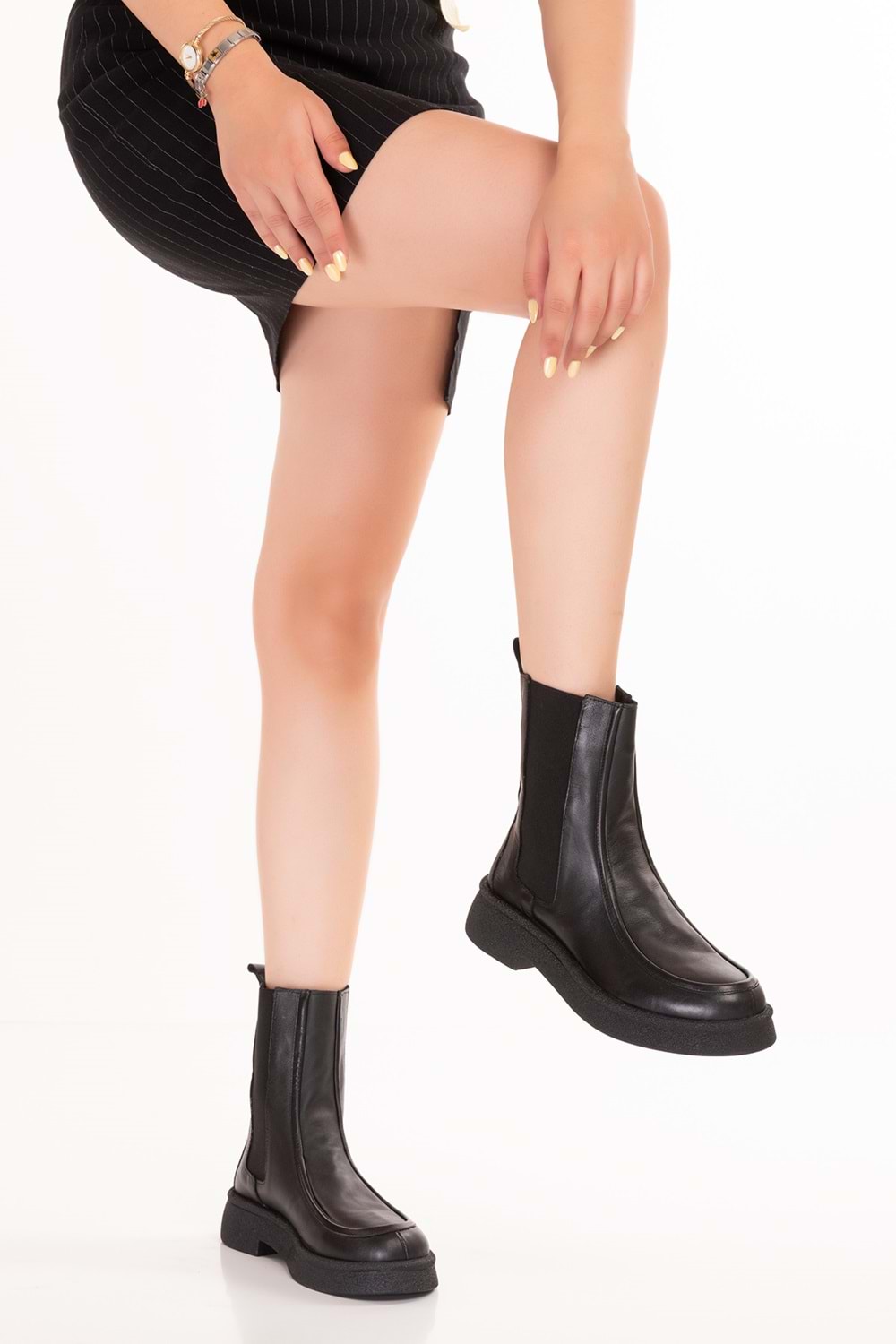 Gondol Kadın Hakiki Deri Yanları Lastikli Şık Bot Wylda - Siyah Cilt - 37