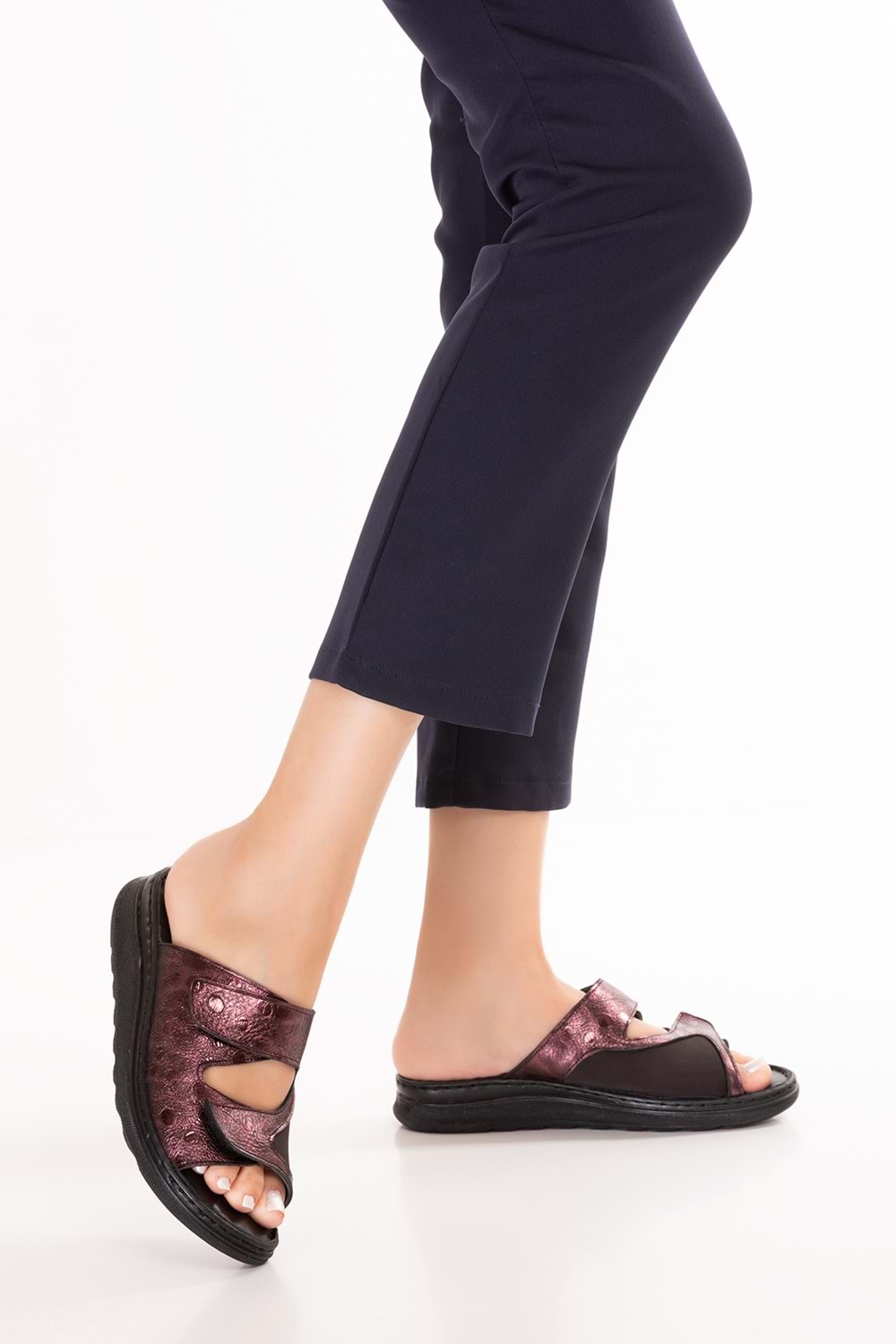 Gondol Hakiki Deri Kemik Çıkıntısına Özel Rahat Terlik irm.173 - Bordo - 36