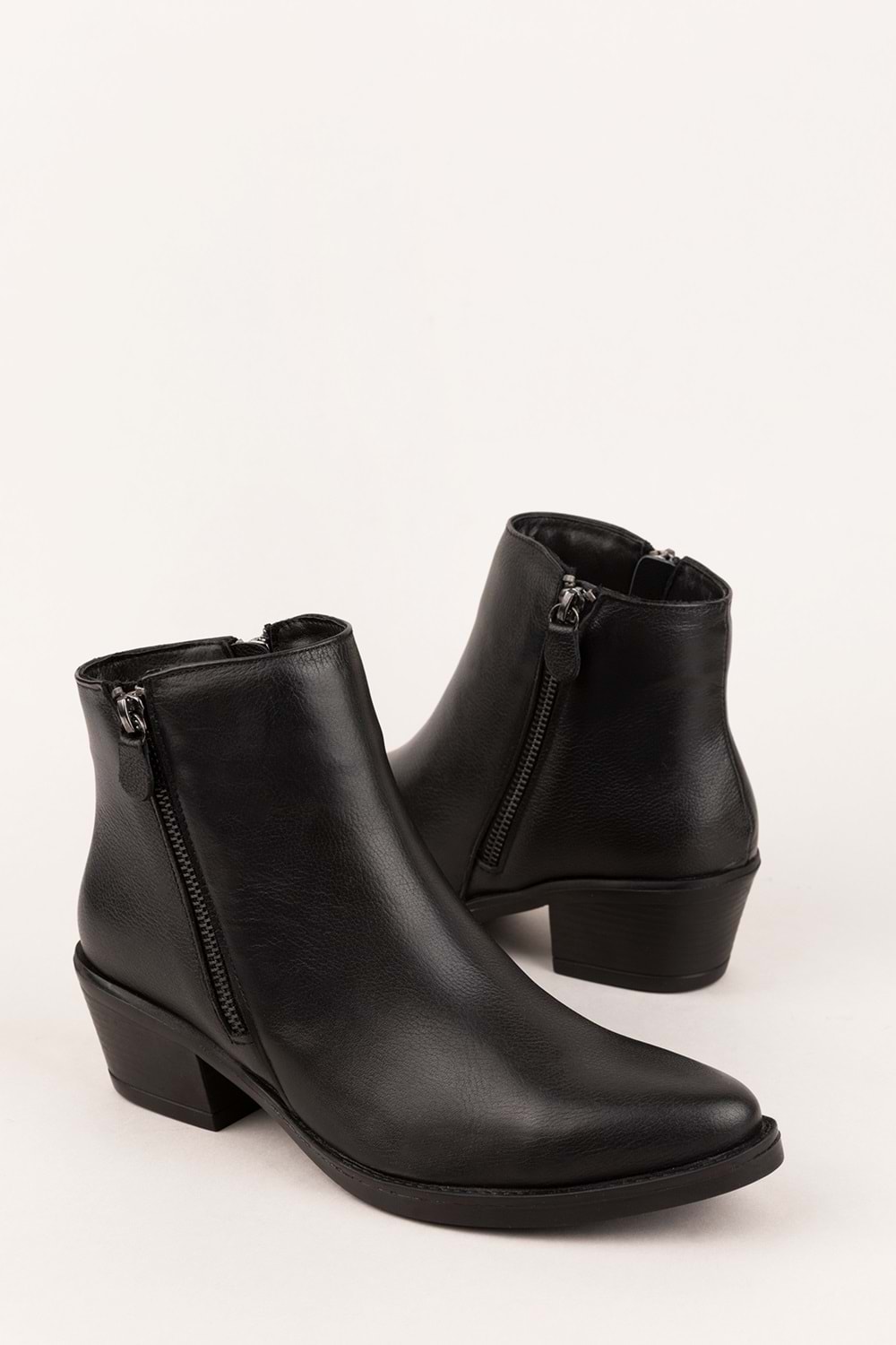 Gondol Hakiki Deri Günlük Şık Bot Ozmira - Siyah - 40