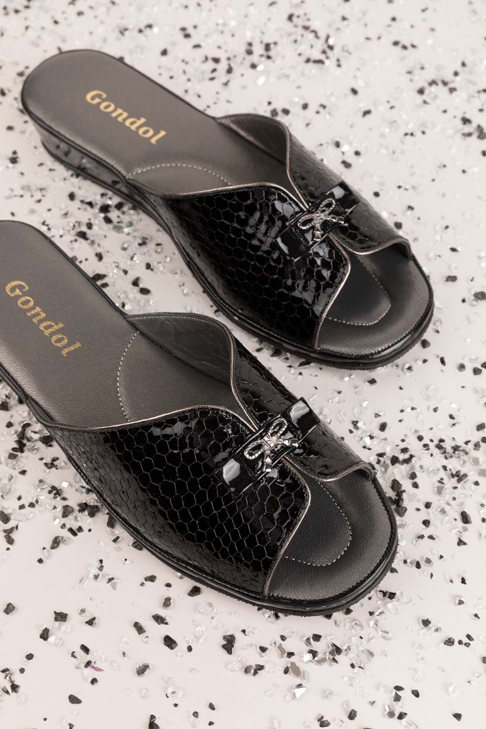 Gondol Hakiki Deri Şık Ev Terliği Blc.795 - Siyah Petek - 35