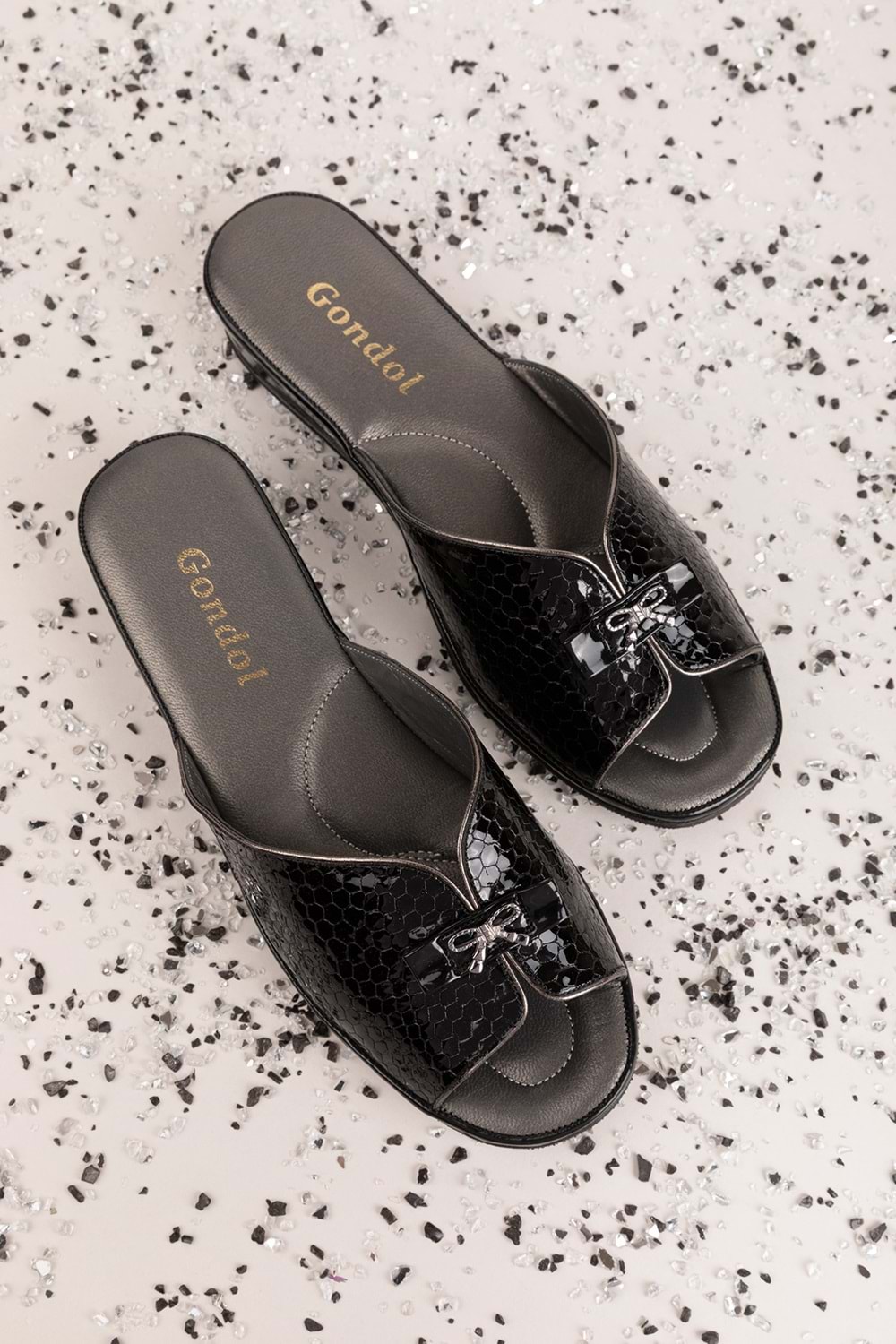 Gondol Hakiki Deri Şık Ev Terliği Blc.795 - Siyah Petek - 35