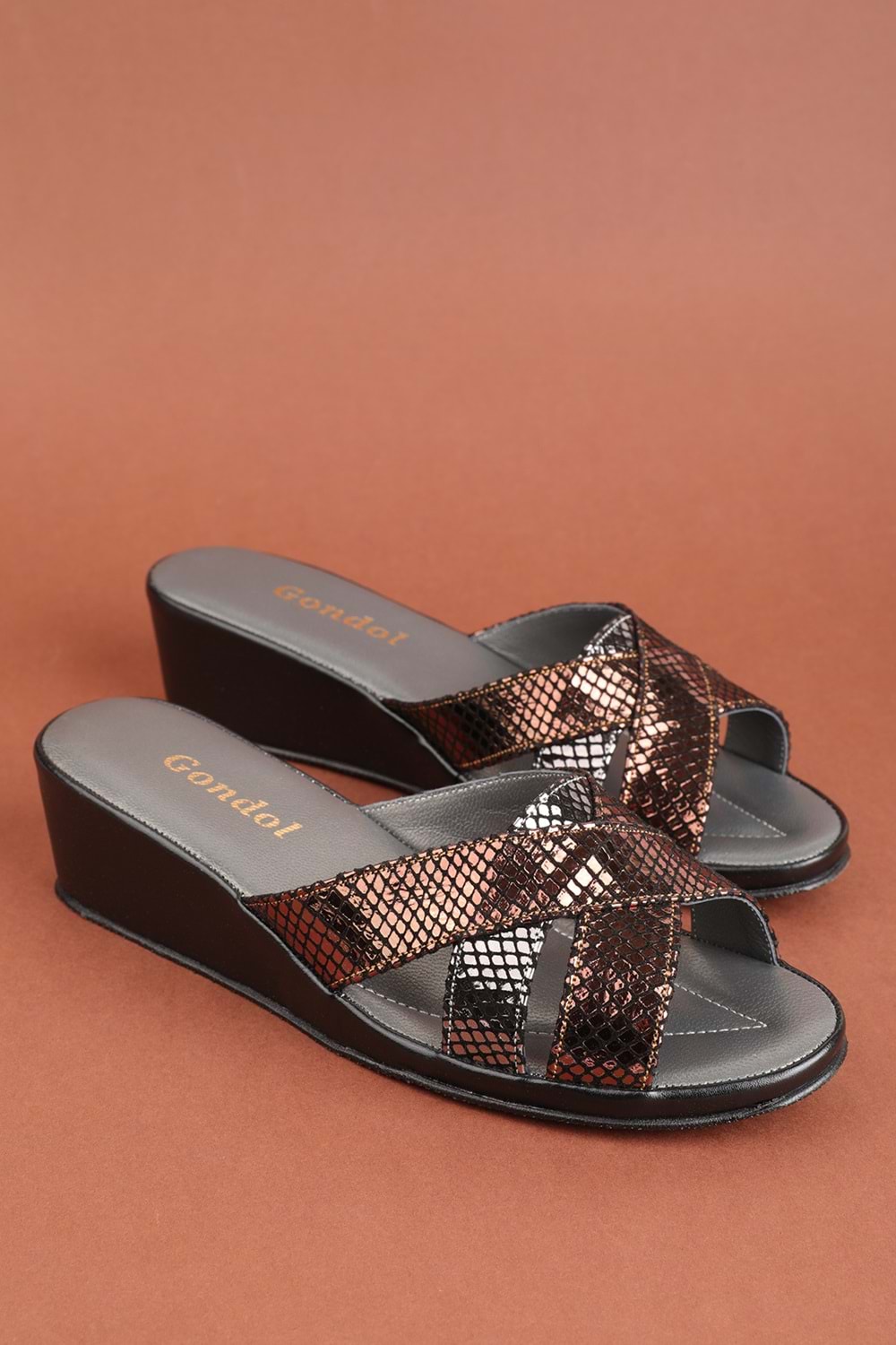 Gondol Hakiki Deri Şık Atom Ev Terliği Blc.33 - Bronz - 35