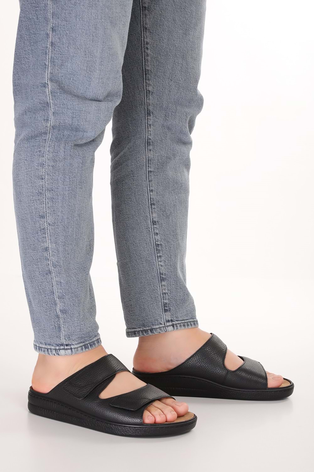 Gondol Erkek Hakiki Deri Tabanı Çıkabilen Özel Cırtlı Terlik rl.5300 - Siyah - 40