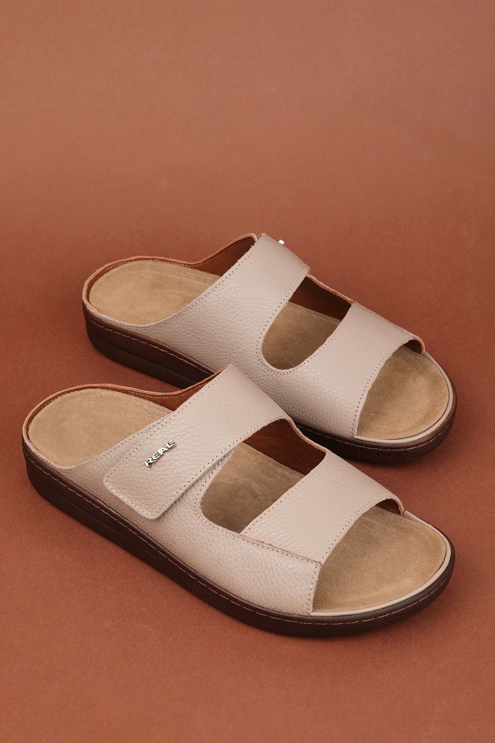 Gondol Erkek Hakiki Deri Tabanı Çıkabilen Özel Cırtlı Terlik rl.5302 - Vizon - 41