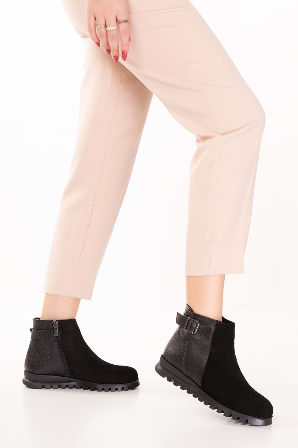 Gondol Hakiki Deri Kaymaz Taban Rahat Günlük Şık Bot mlk.817 - Siyah Süet - 36