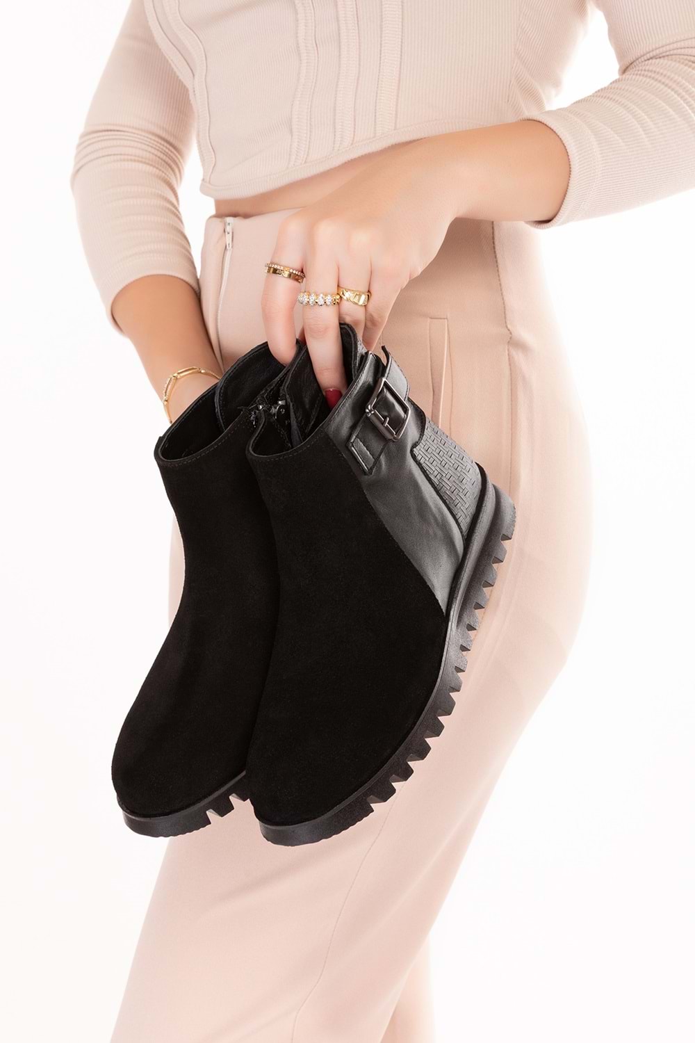 Gondol Hakiki Deri Kaymaz Taban Rahat Günlük Şık Bot mlk.817 - Siyah Süet - 36