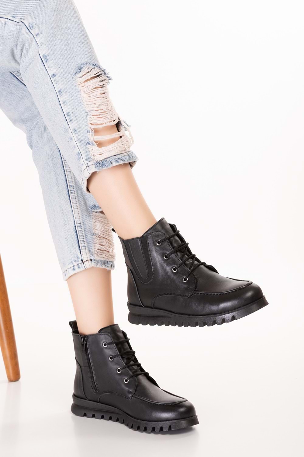 Gondol Hakiki Deri Kaymaz Taban Rahat Günlük Şık Bot mlk.5087 - Siyah - 39
