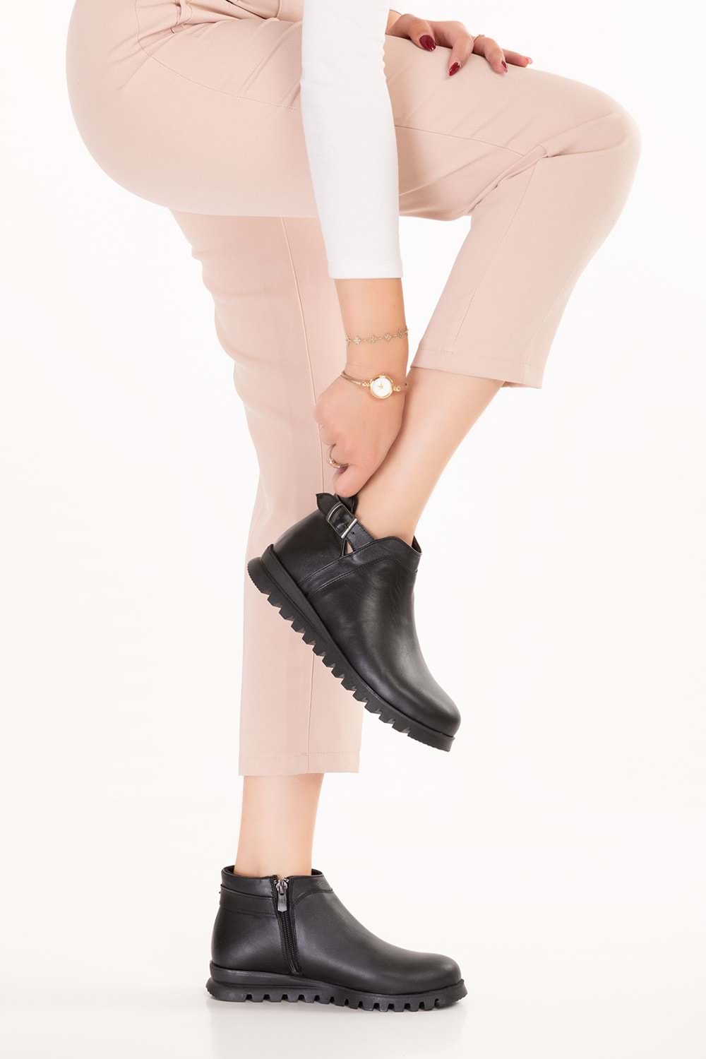 Gondol Hakiki Deri Kaymaz Taban Rahat Günlük Şık Bot mlk.3601 - Siyah - 36