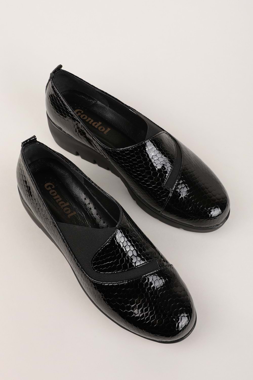 Gondol Kadın Hakiki Deri Dolgu Topuk Rahat Şık Anne Ayakkabısı erp.26501 - Siyah Petek - 39