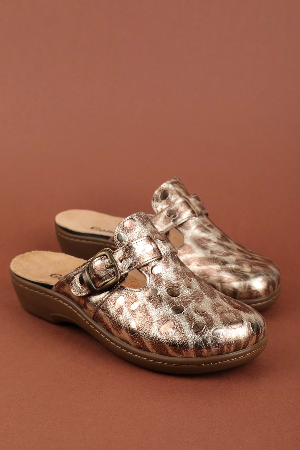 Gondol Kadın Hakiki Deri Özel Tabanı Çıkabilen Ev ve Dışarı Terlik yprk.275 - Bej Croco - 38