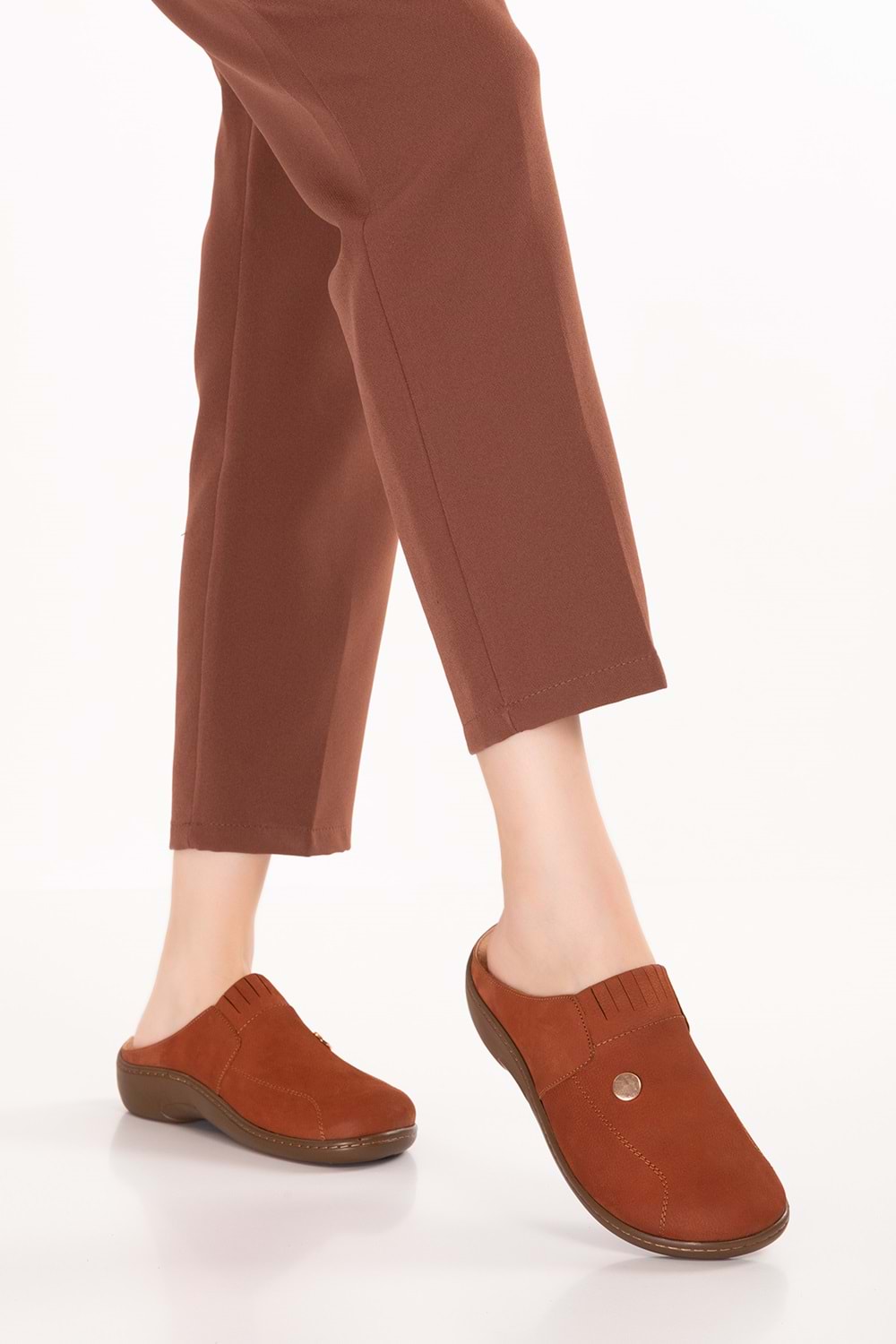 Gondol Kadın Hakiki Deri Özel Tabanı Çıkabilen Sabo Ev ve Dışarı Terlik yprk.281 - Taba Nubuk - 36