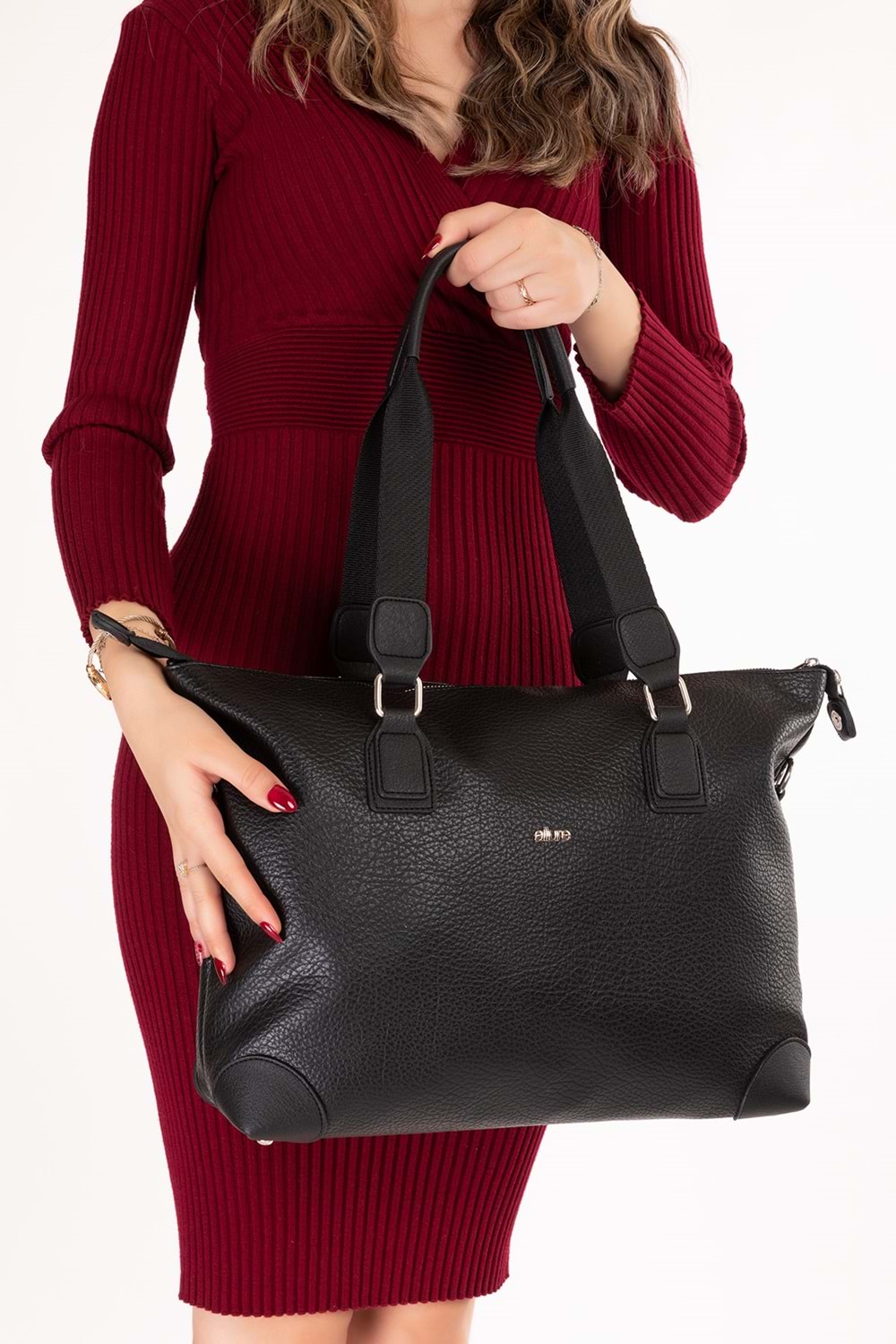 Gondol Kadın Günlük Geniş Kullanışlı El ve Omuz Çantası ald.1812 - Siyah - TEK EBAT