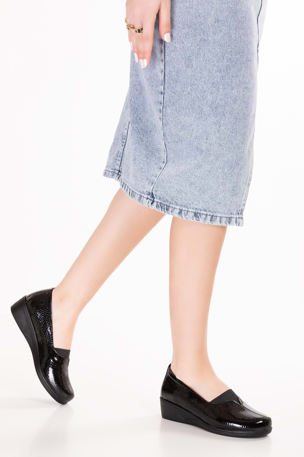 Gondol Kadın Hakiki Deri Dolgu Topuk Rahat Şık Anne Ayakkabısı vdt.2607 - Siyah Petek - 38