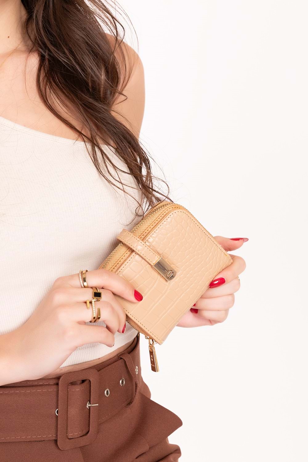 Gondol Hmx Polo Günlük Kullanışlı Şık Parlak El Cüzdanı Hmx.120 - Nude - TEK EBAT