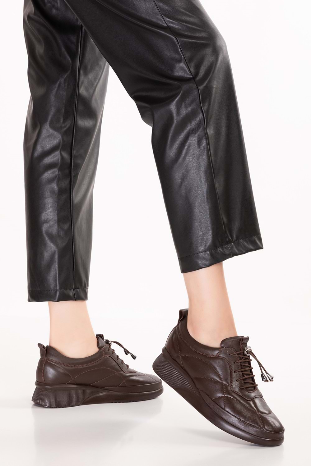 Gondol Hakiki Deri Anatomik Taban Rahat Lastik Bağcıklı Ayakkabı ndr.5506 - Kahverengi - 36