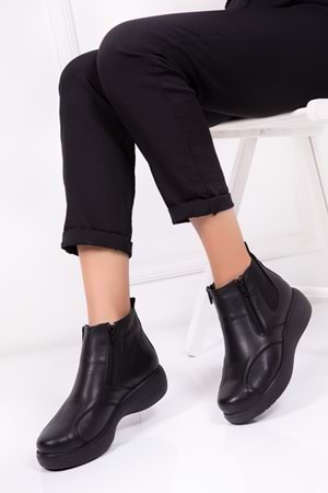 Gondol Hakiki Deri Anatomik Taban Kemik Çıkıntısına Özel Bot Siyah 40 elnr.5107