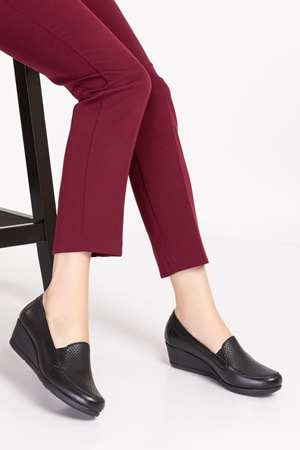 Gondol Hakiki Deri Ortopedik Taban Ayakkabı Siyah 40 vdt.2606